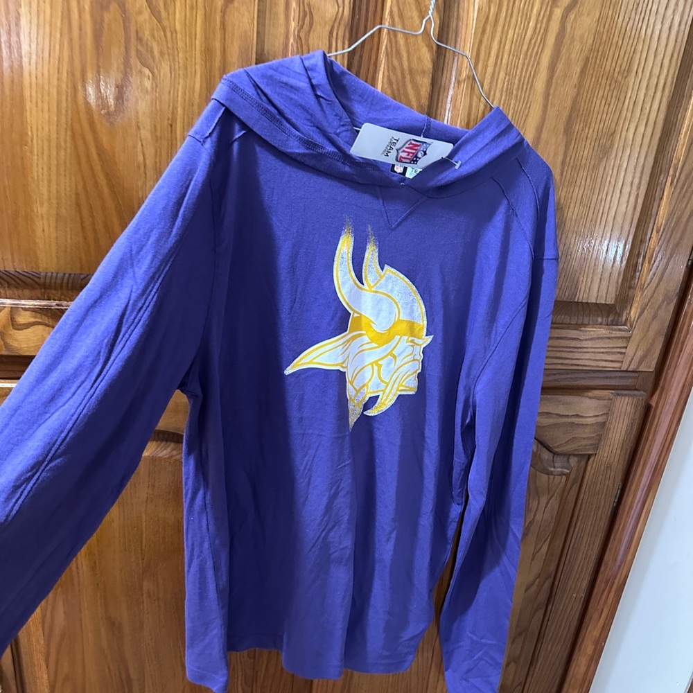 NFL Minnesota Vikings Purple Men’s Size L Hoodie with Gold Viking Logo‎ NEW